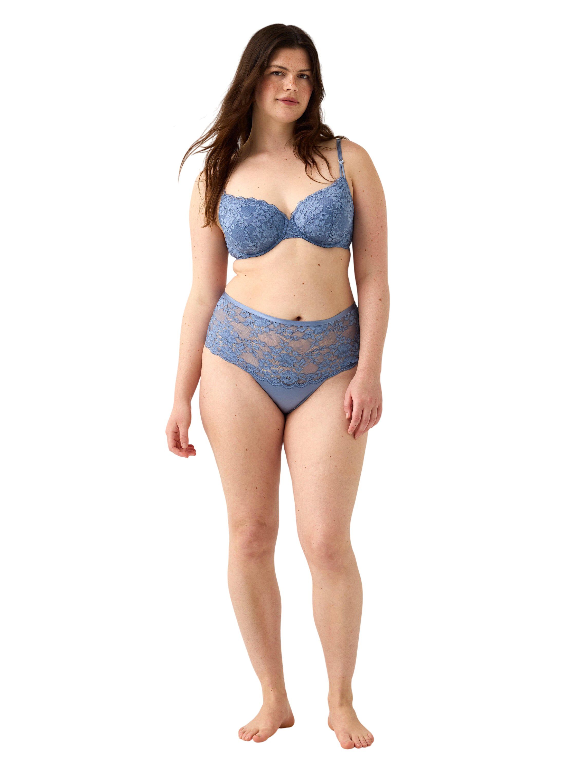 En bekv&auml;m t-shirt bh t&auml;ckt av mju