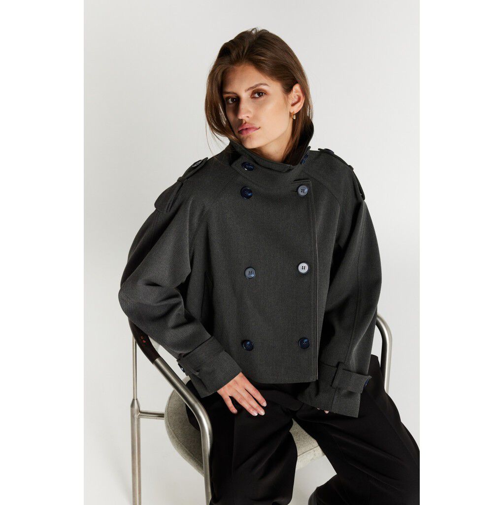 OncocaBBShort trenchcoat