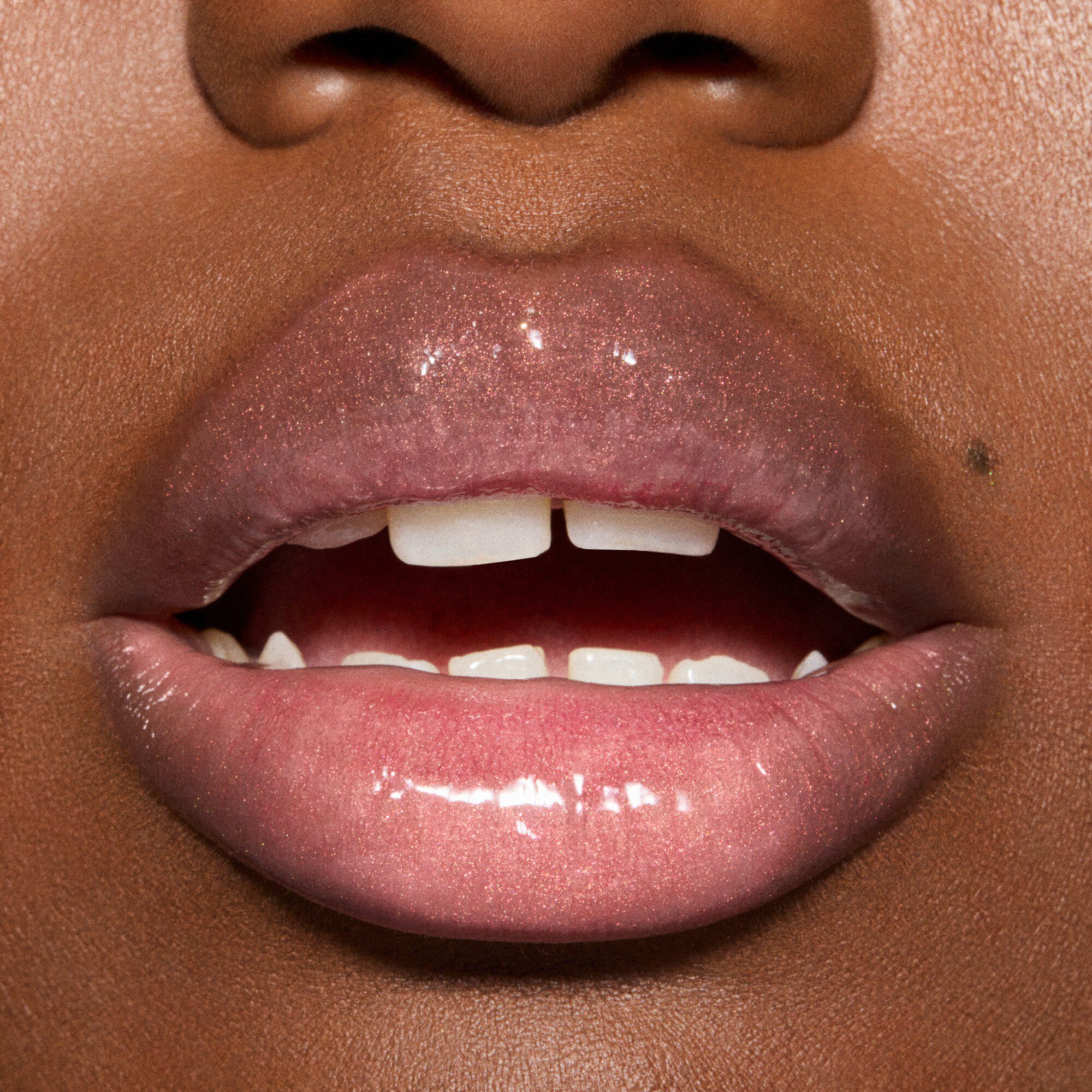 Squirt Plumping Shimmer Lipgloss Stick