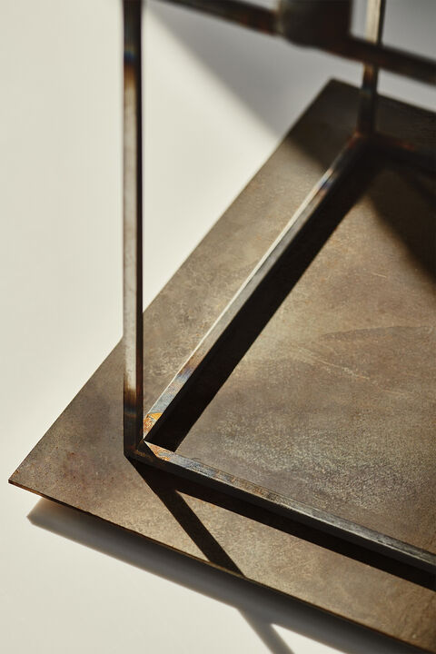 Kubus 8, Raw, raw steel