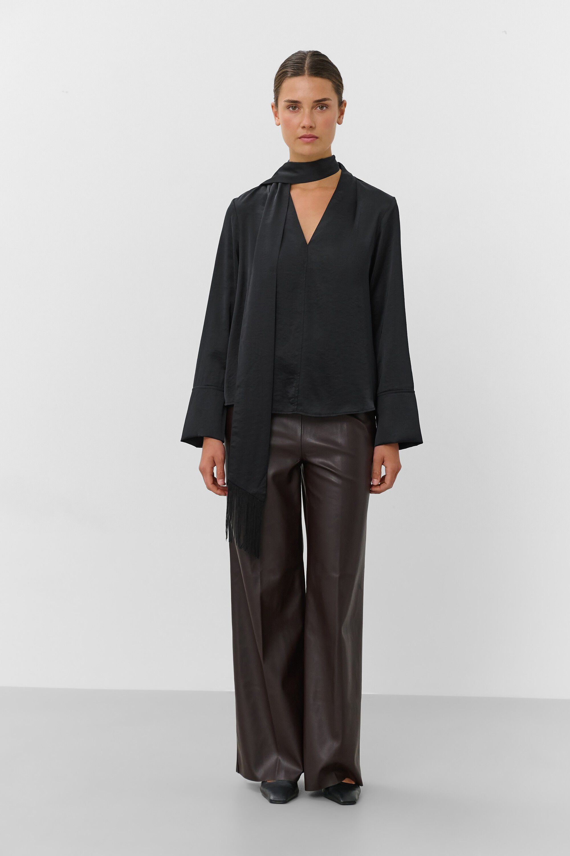 SLVerona V-Neck Blouse