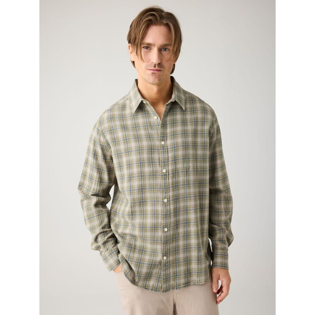 Loose check shirt