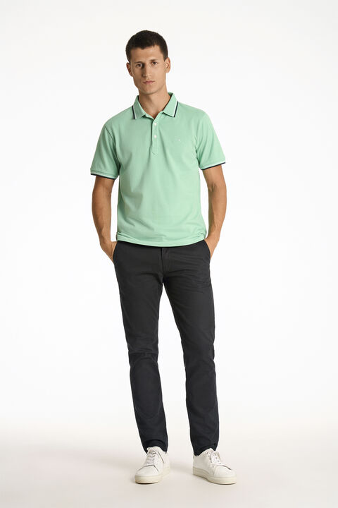 Polo shirt w. contrast piping