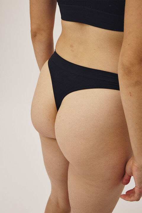 Mellanie 5 S Seamless String