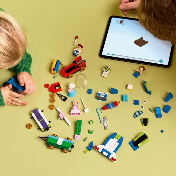 Toy Story-fejring: Tog og fjernstyret bil