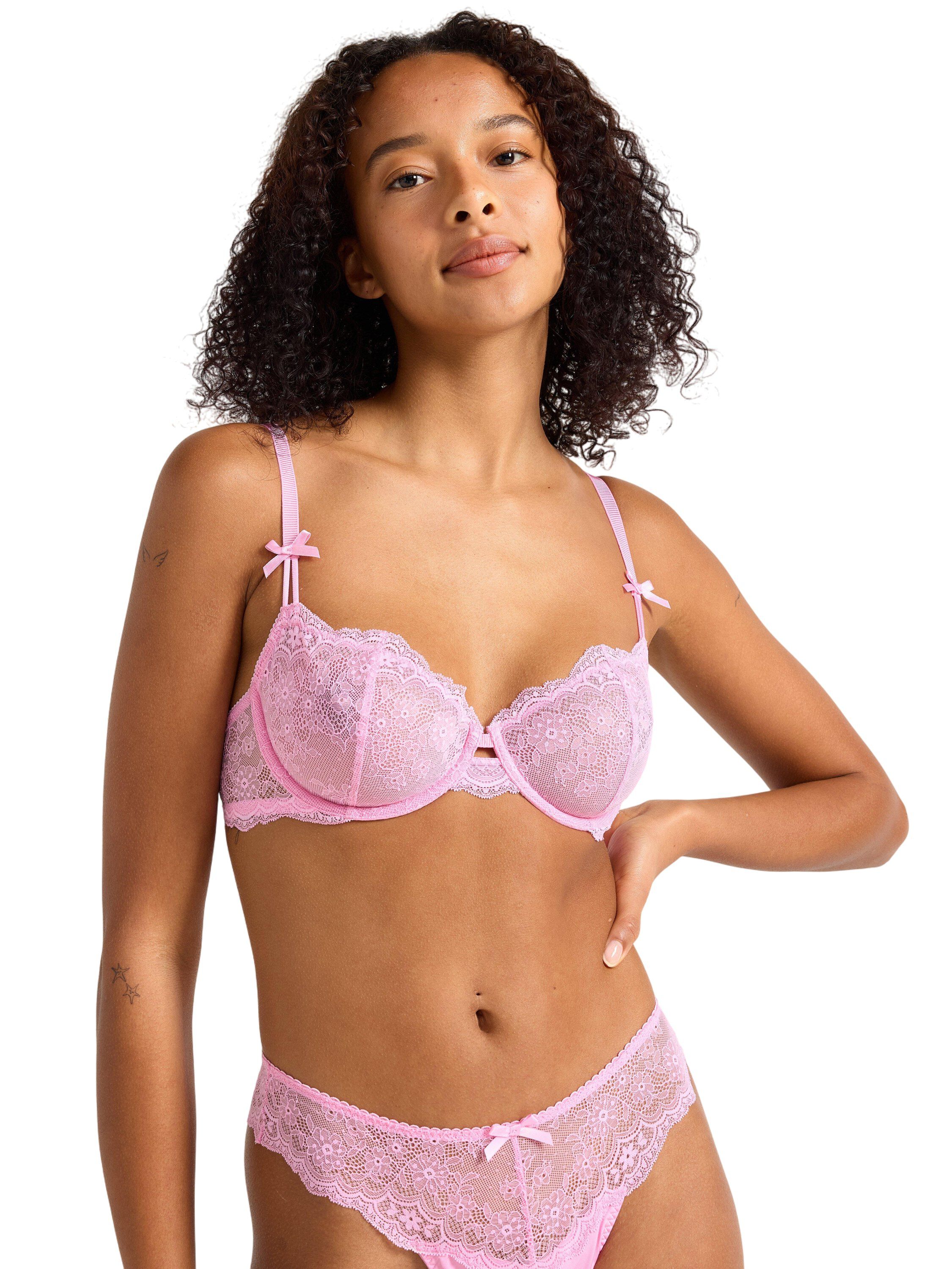 Bh uten polstring med blonder