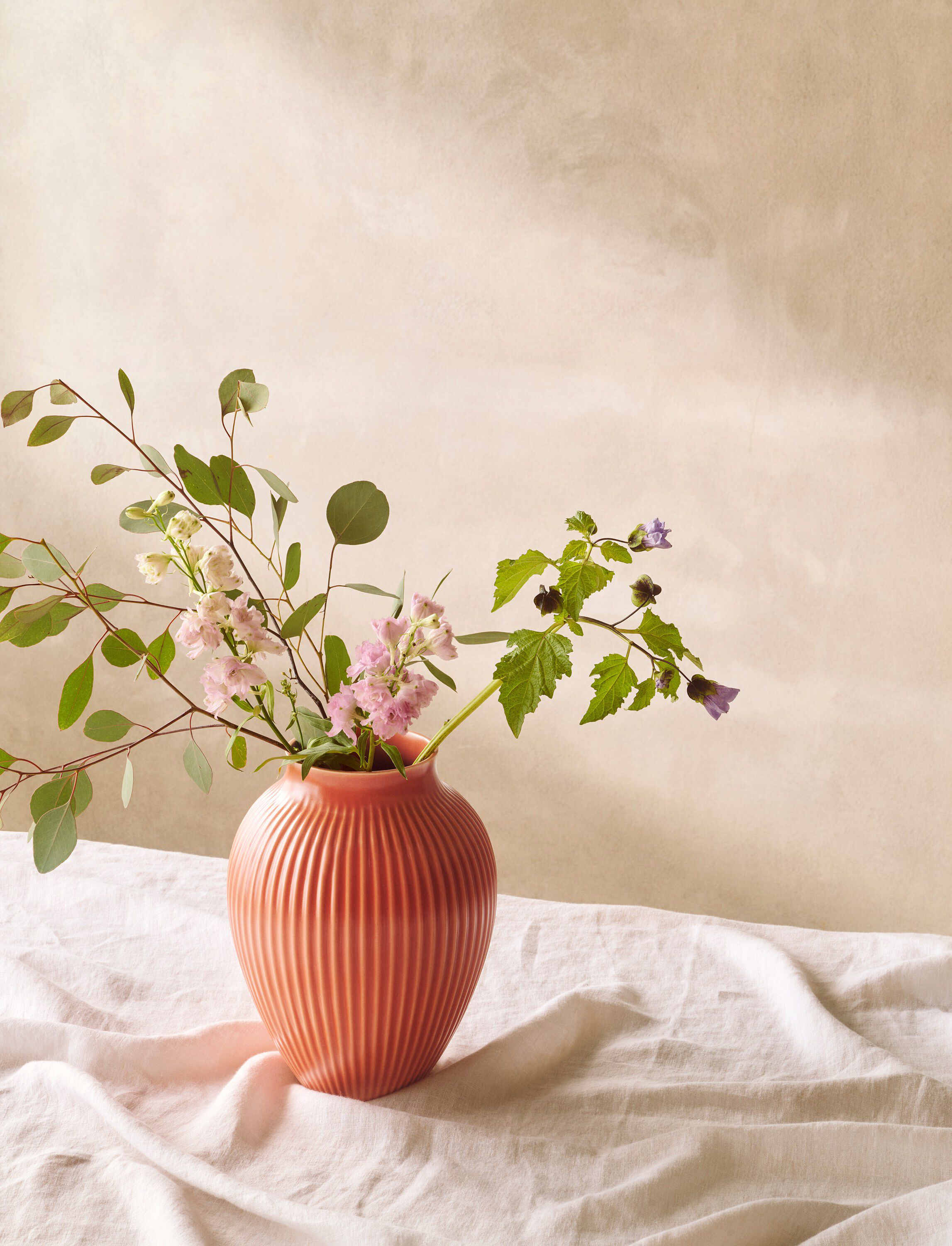 Knabstrup vase H 27 cm coral