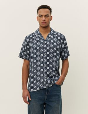 Ornament SS Shirt