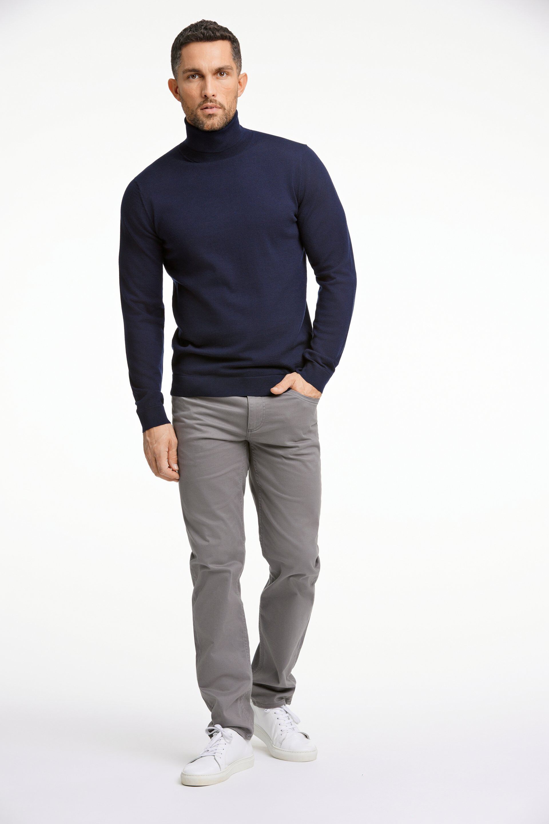 100% merino roll neck knit