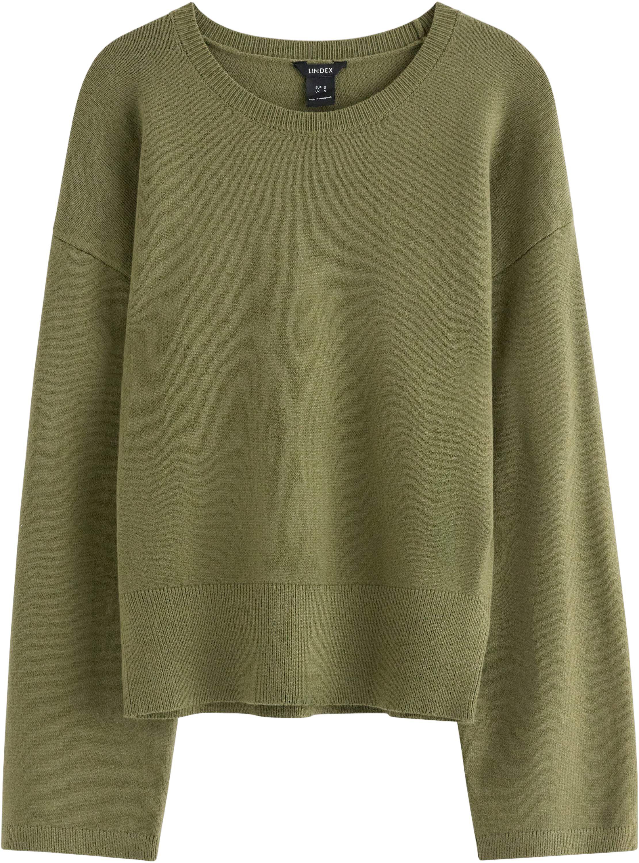 Strikket tr&oslash;je med en afslappet pas