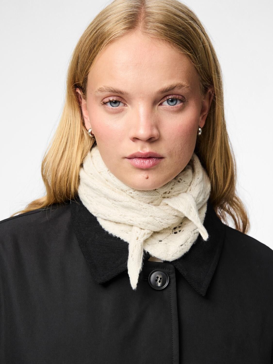 PCJOELLE TRIANGLE SCARF BC