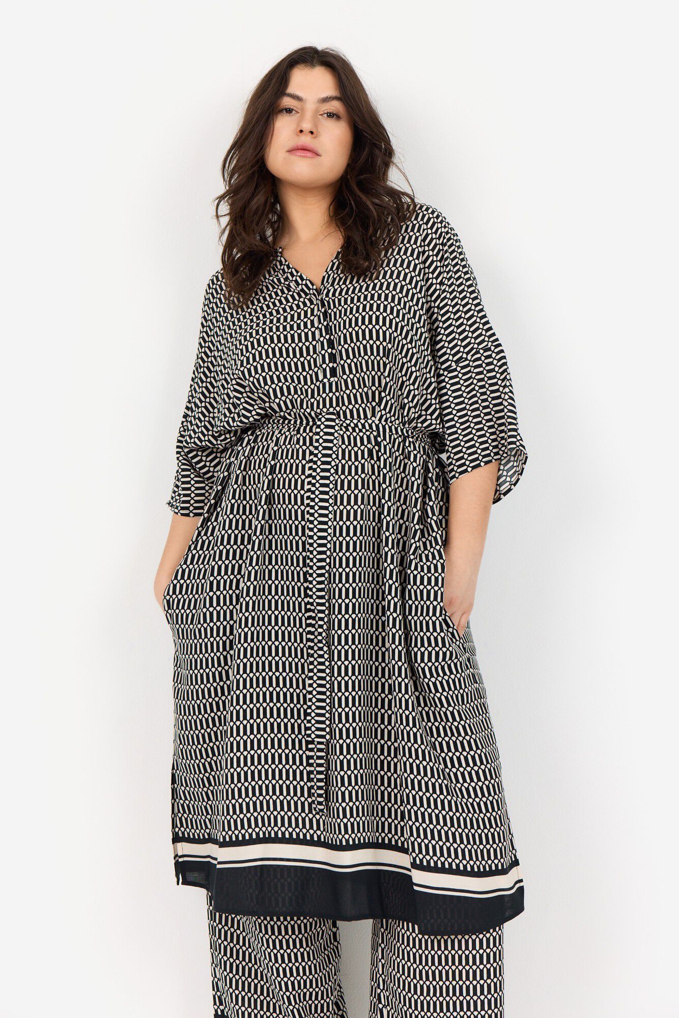 Curvy WA-NORA 4 Kjole Sort