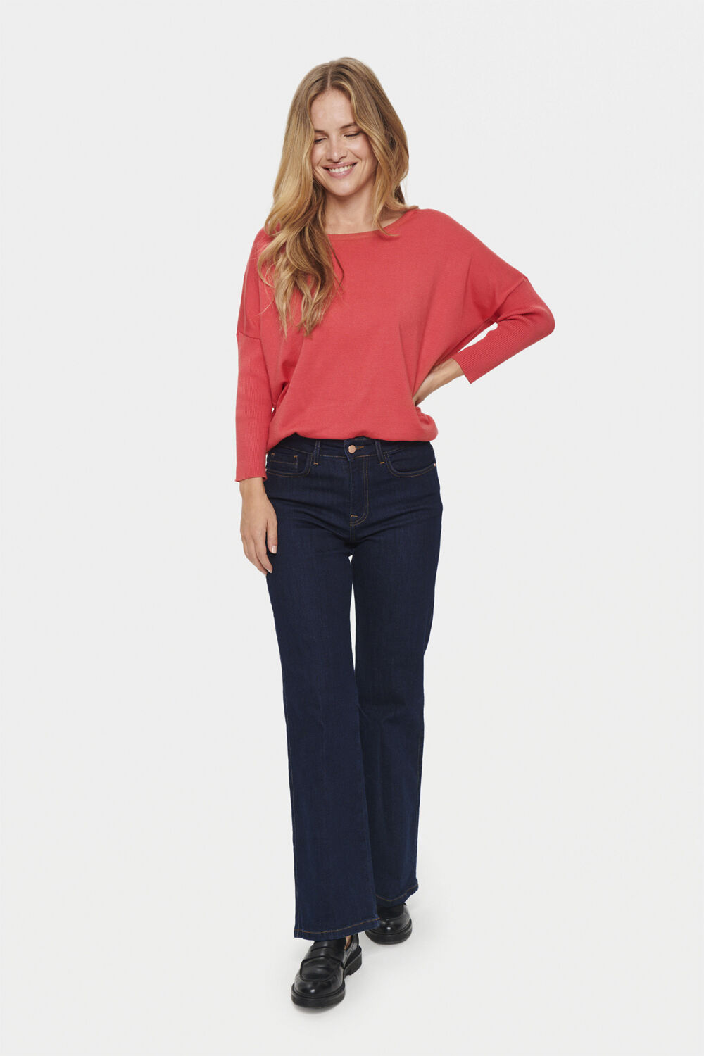 A2561, MilaSZ R-Neck Pullover