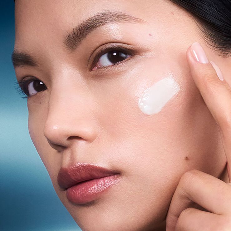 The Moisturizing Fresh Cream