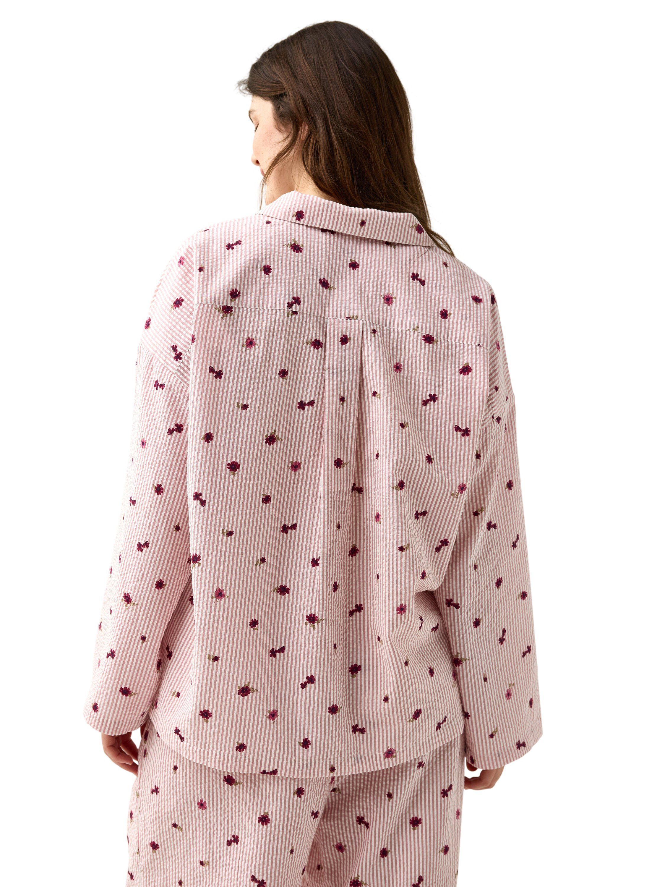 Pyjama shirt in seersucker with lon