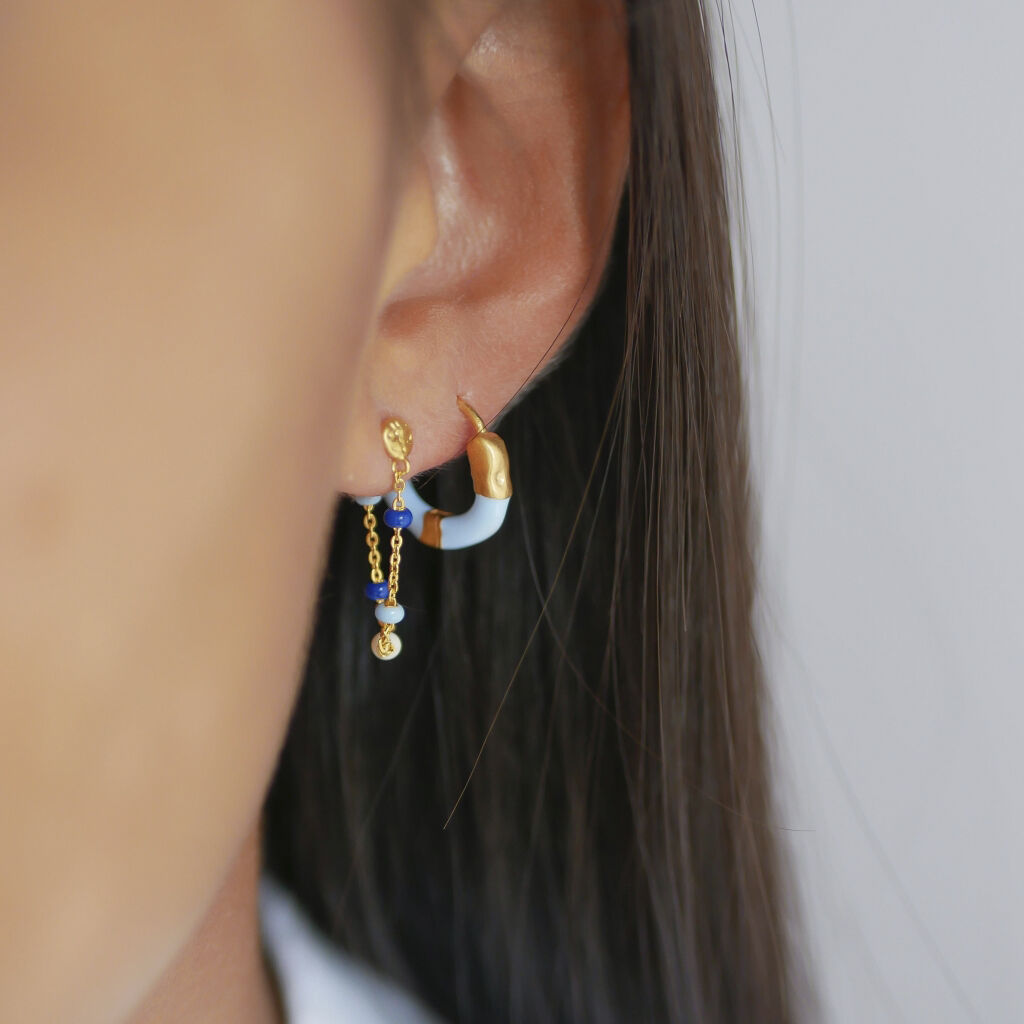 Earring, Lola