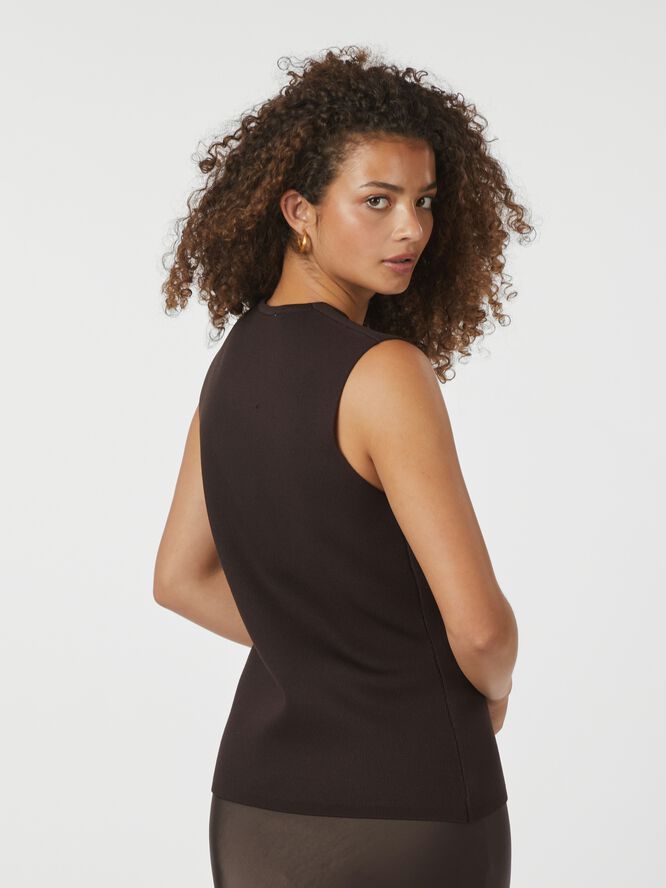 Sway Smooth Knit Waistcoat