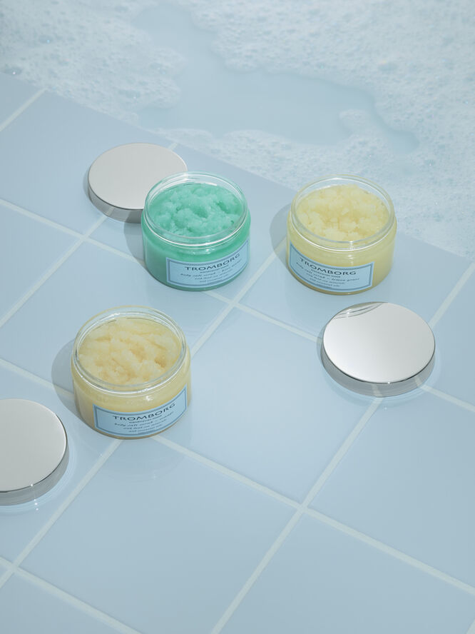Body Salt Scrub - Lemon Grass