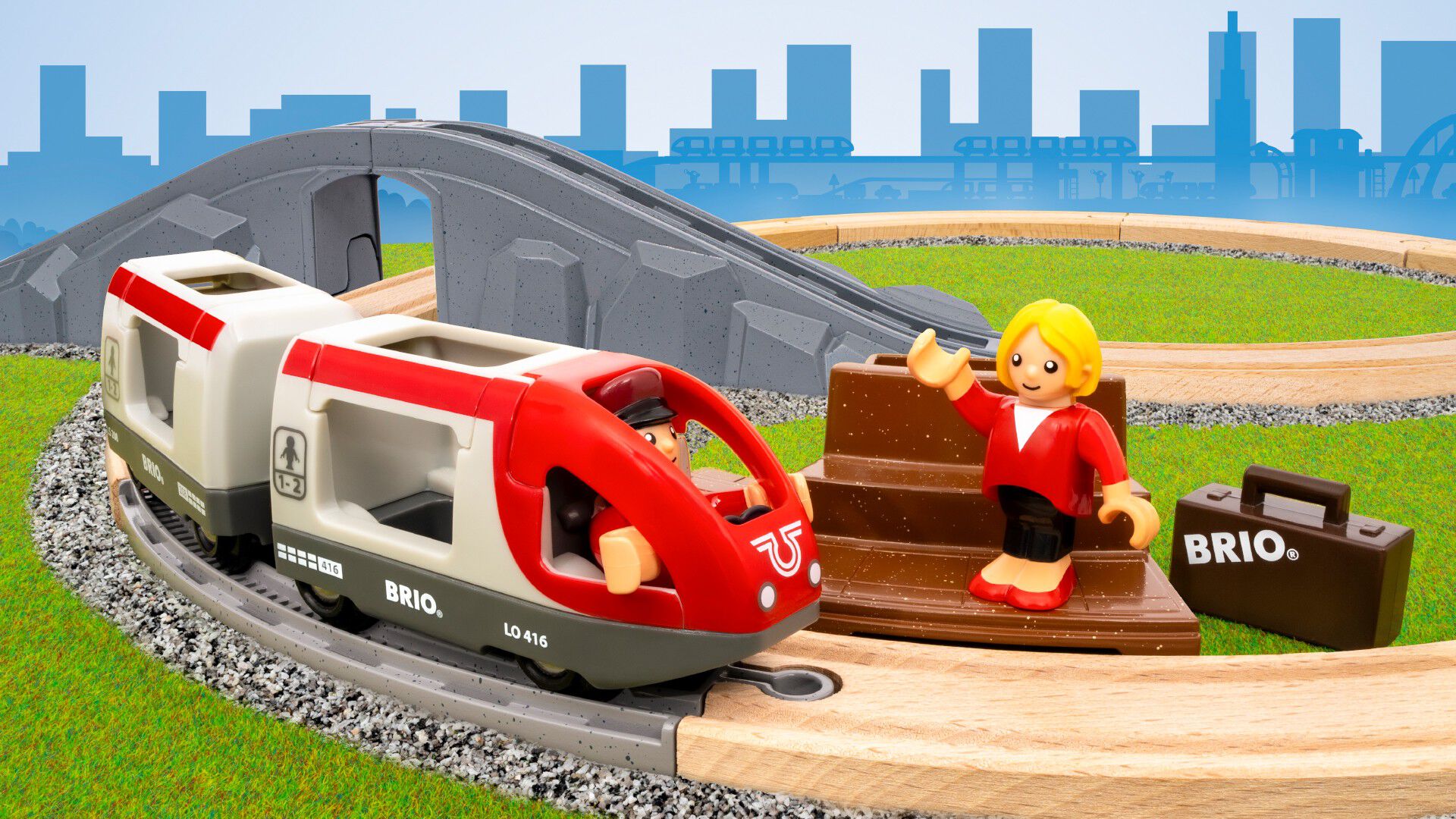 Brio Starter Travel Train Set