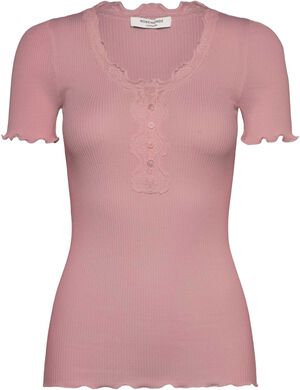 RWBeatha SS Regular W button T-shirt