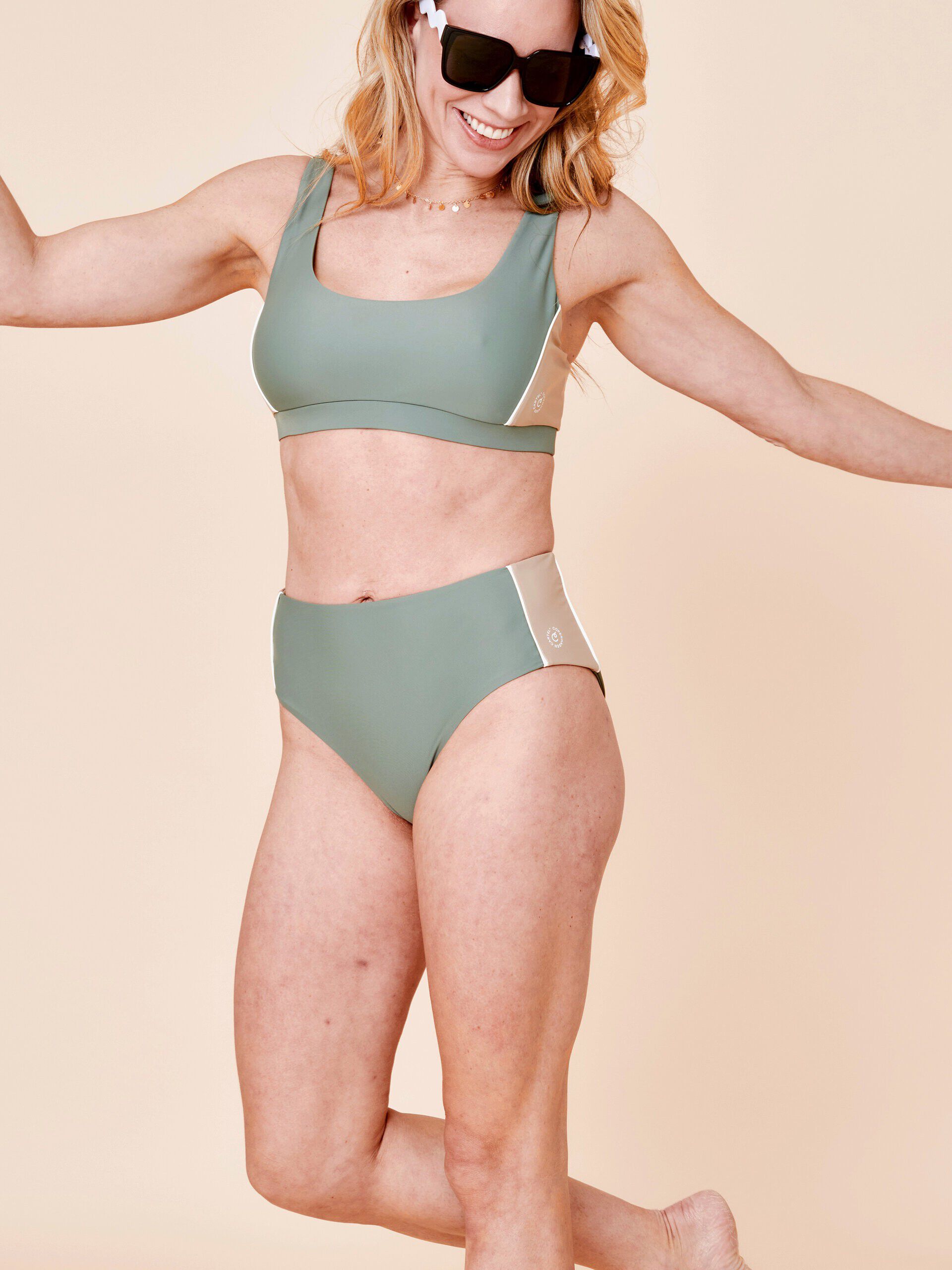 Agung Colorblock sporty bikini top - Nero