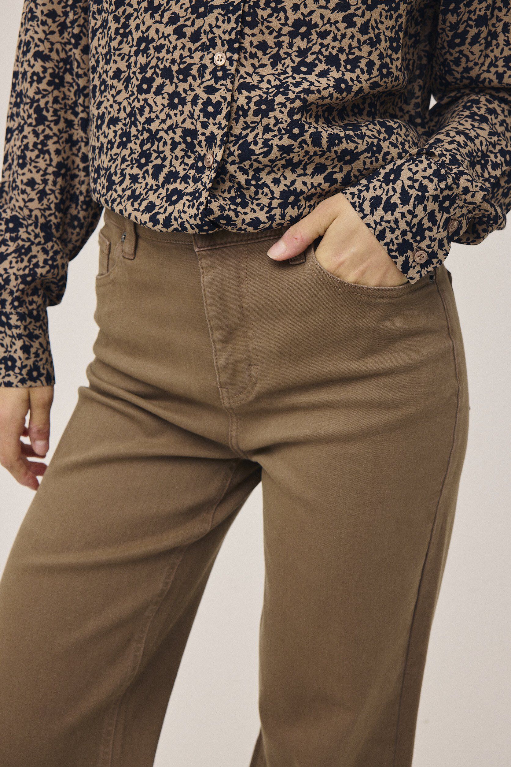 Lova M127 H&oslash;jtaljet jeans med brede ben - &Oslash;kologisk bomuld GOTS