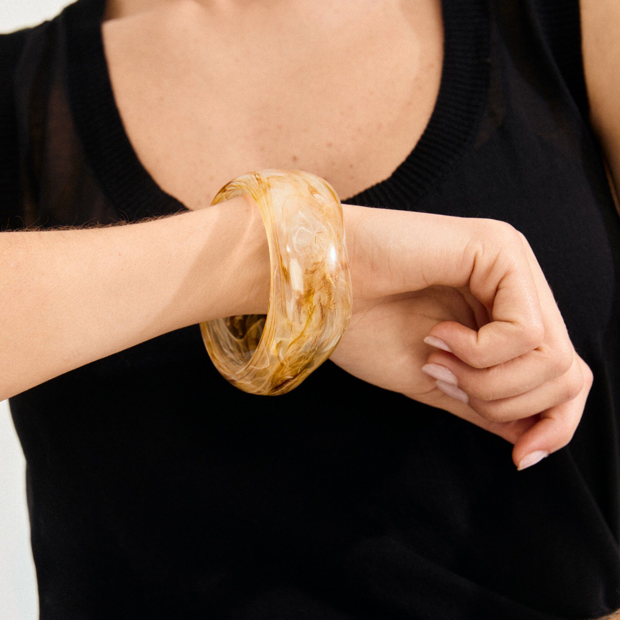 AASE armb&aring;nd creamy