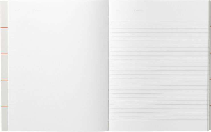 Stor notesbog med syet ryg, lys grå