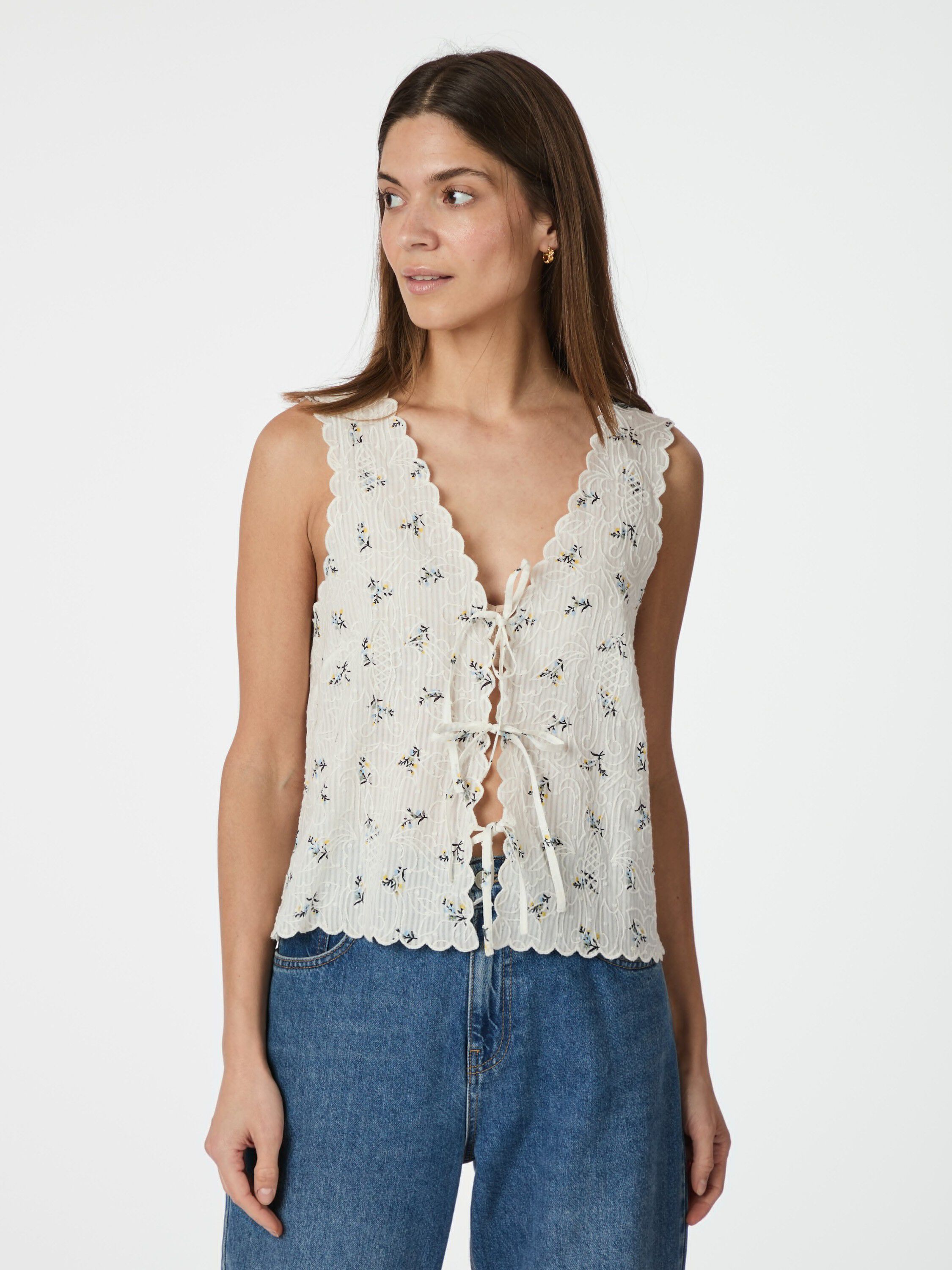 Bibi Embroidery Print Top
