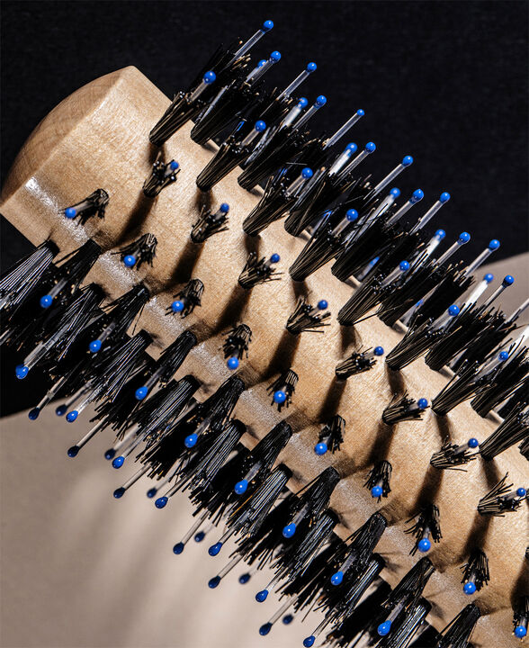 Hair Rituel by Sisley The Blow Dry Brush no. 1