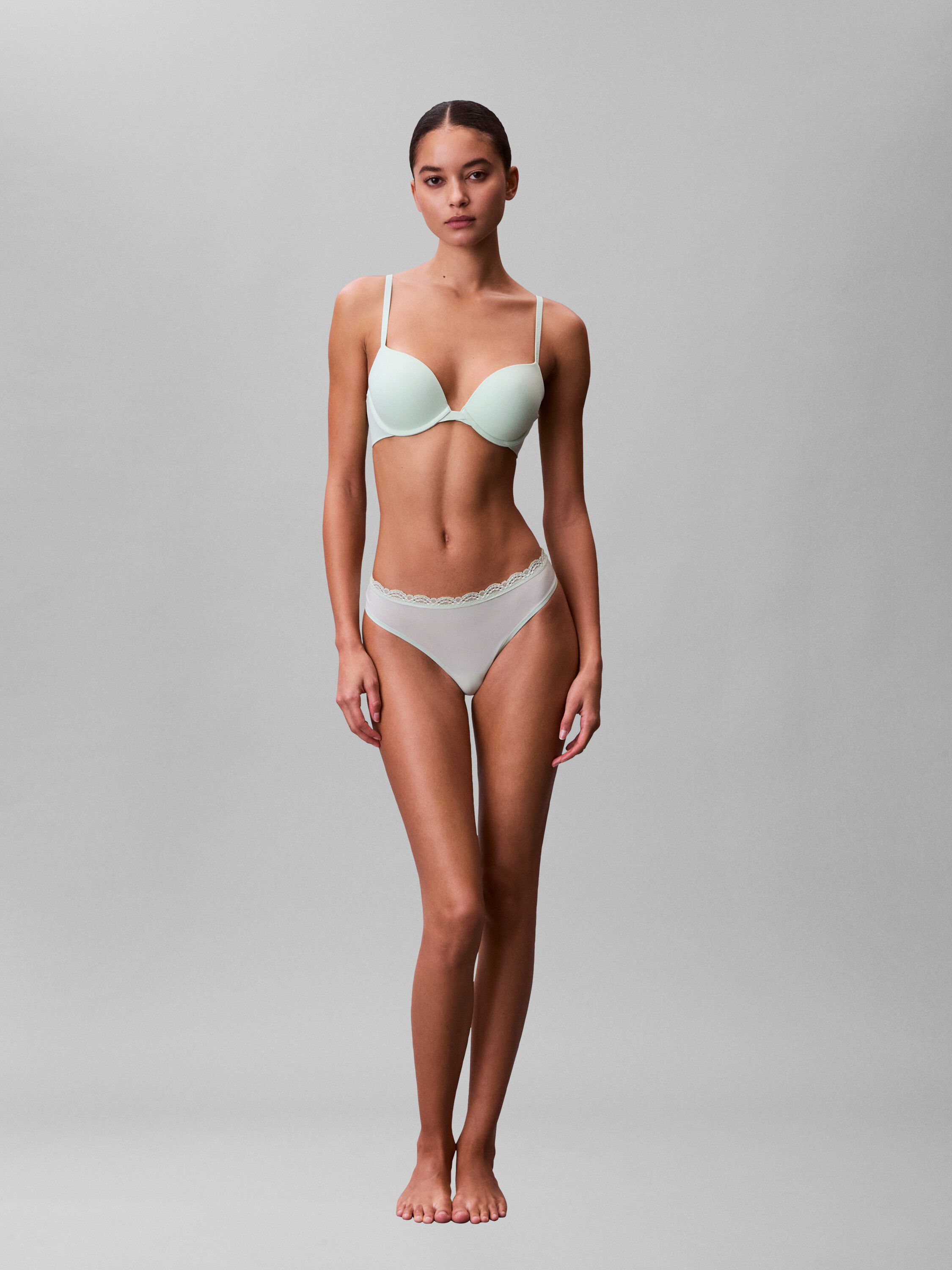 PUSH UP PLUNGE