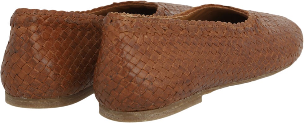 H&aring;ndflettet ballerina