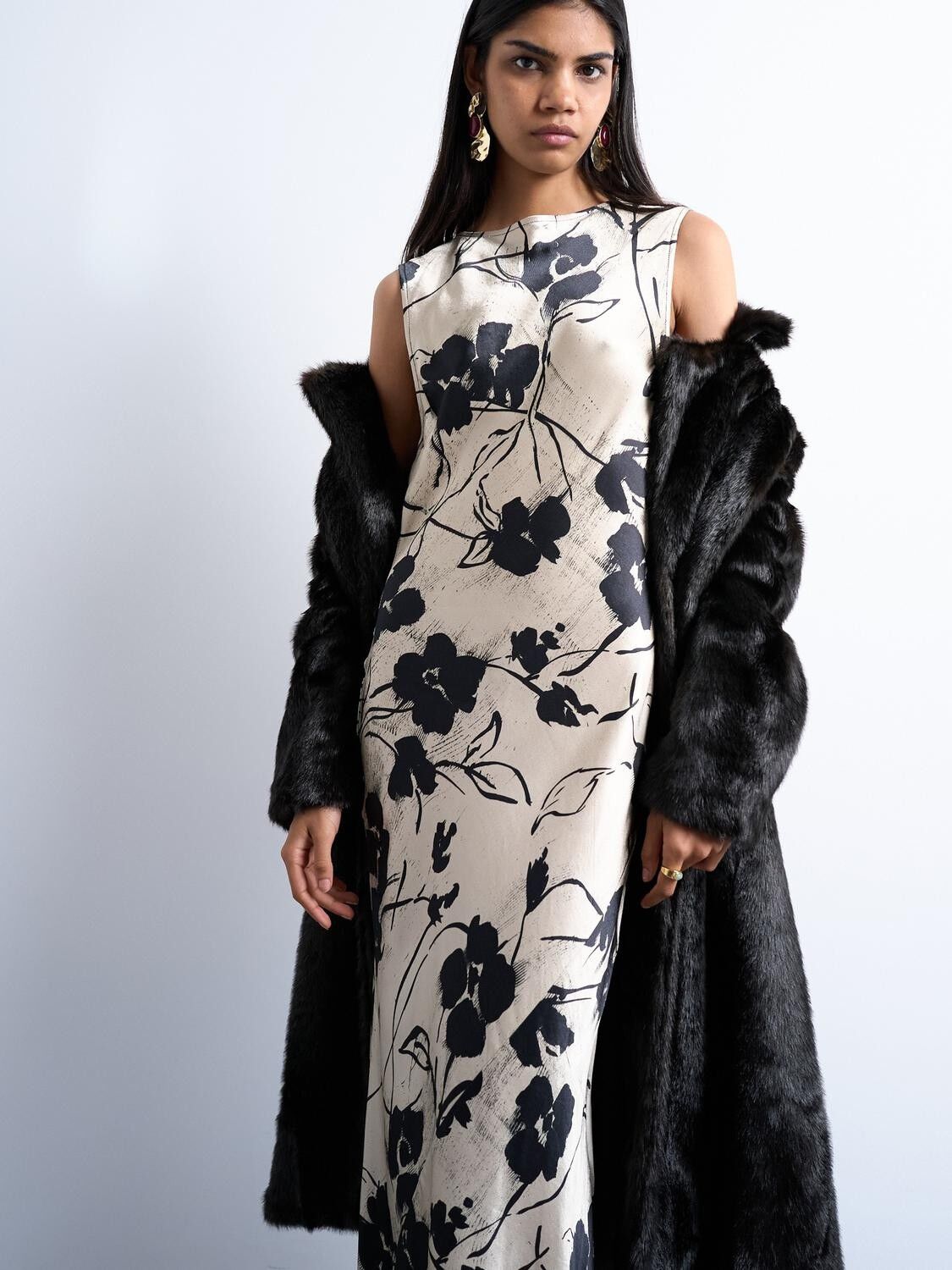 Tsmaureen Sl Round Neck Midi Dress Wvn