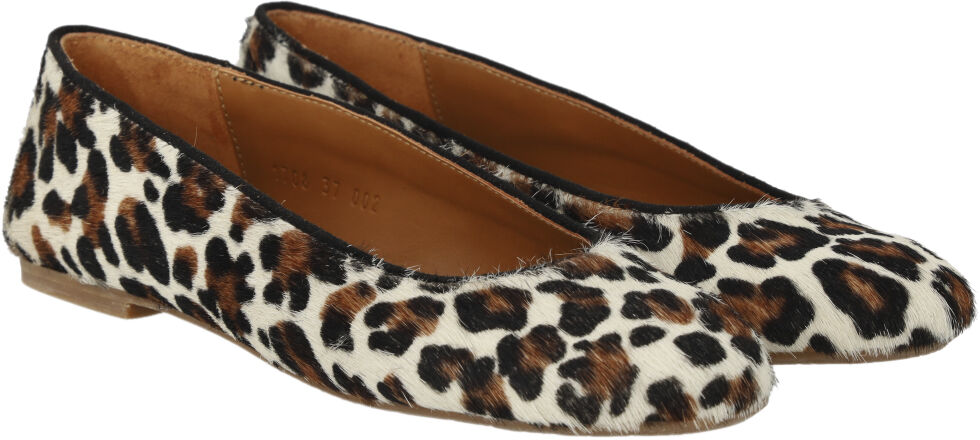 Ballerina i leopardm&oslash;nstret pony-pe