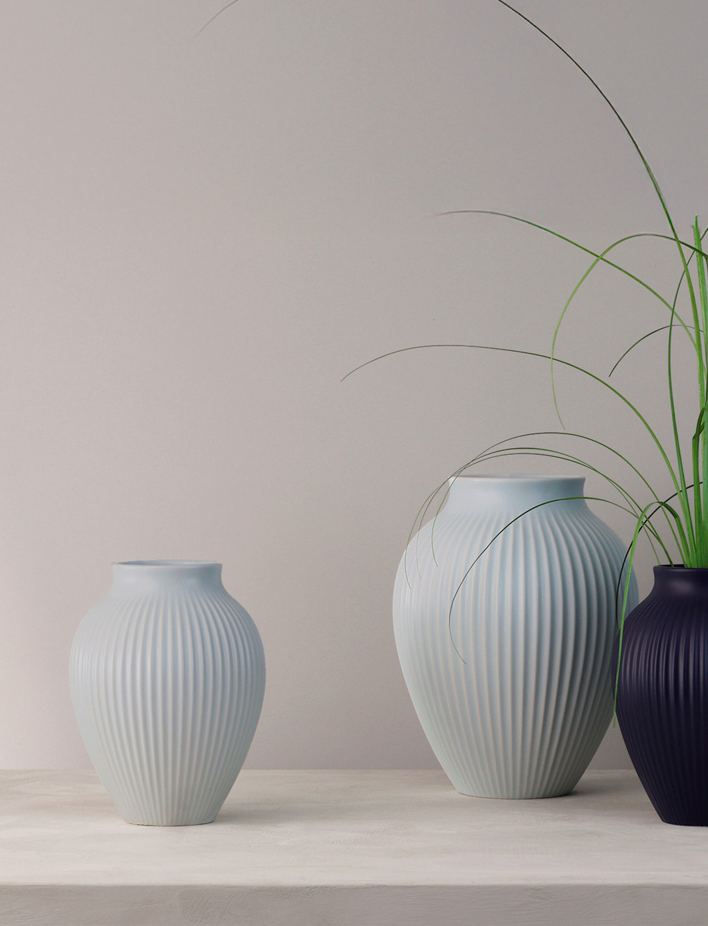 Knabstrup vase H 27 cm ripple mat ice blue