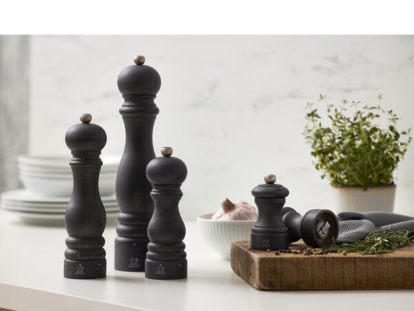 "Pepperkvern Paris uS x 22 cm Grafit Bøk"