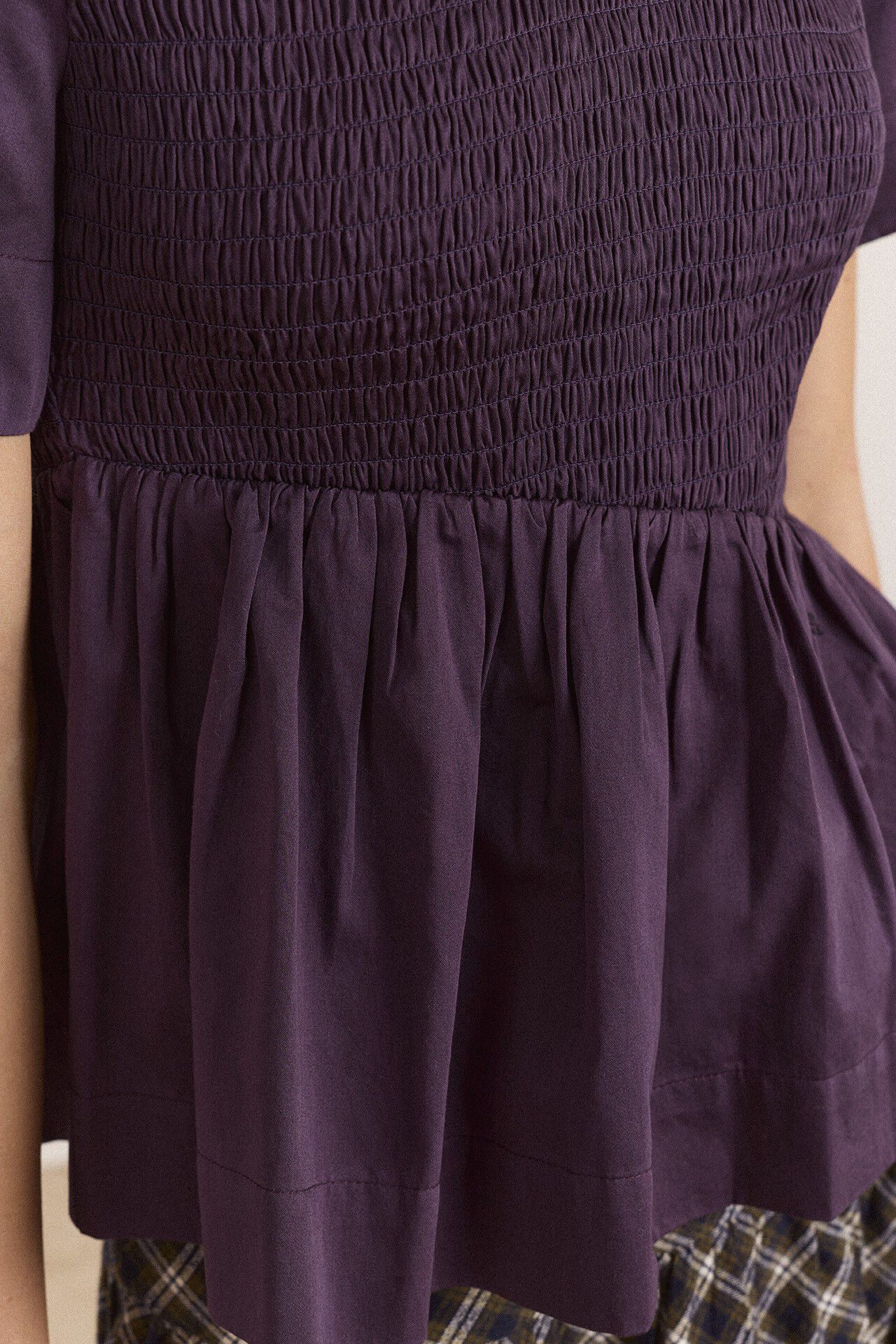 EMMY SHIRRED TOP - PLUM