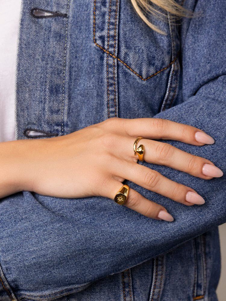 Women's Skyfall Starburst Signature Ring in Gold