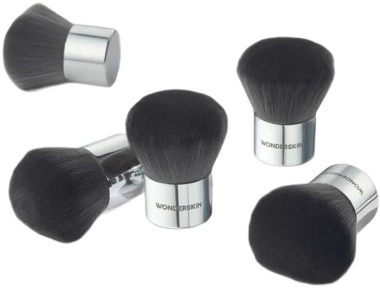 Wonderskin Kabuki Brush