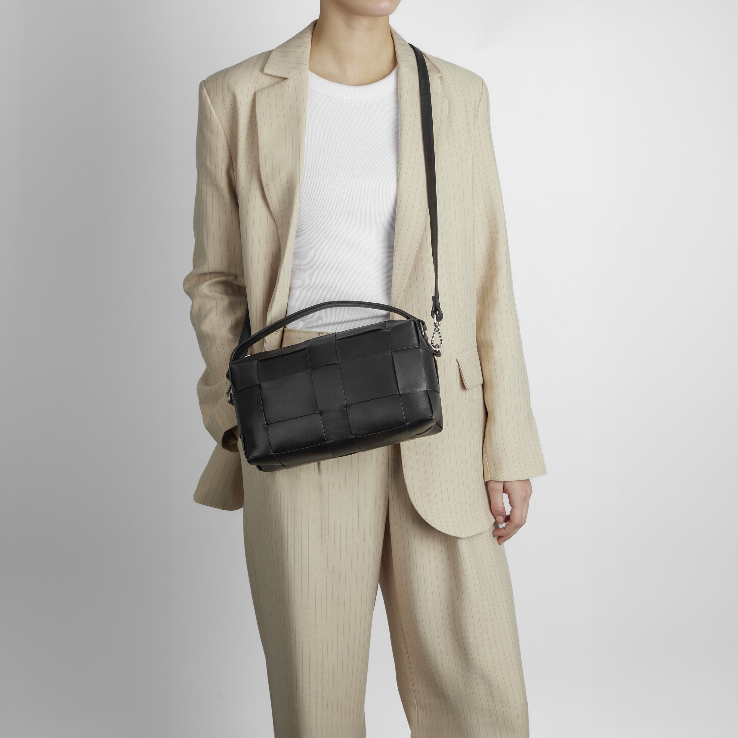 UslaMBG Crossbody Bag, Antique