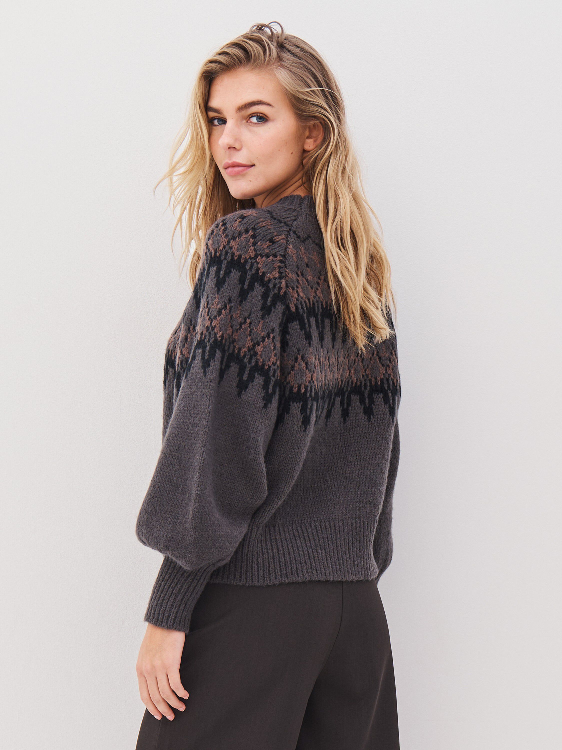 Alena Pullover knit