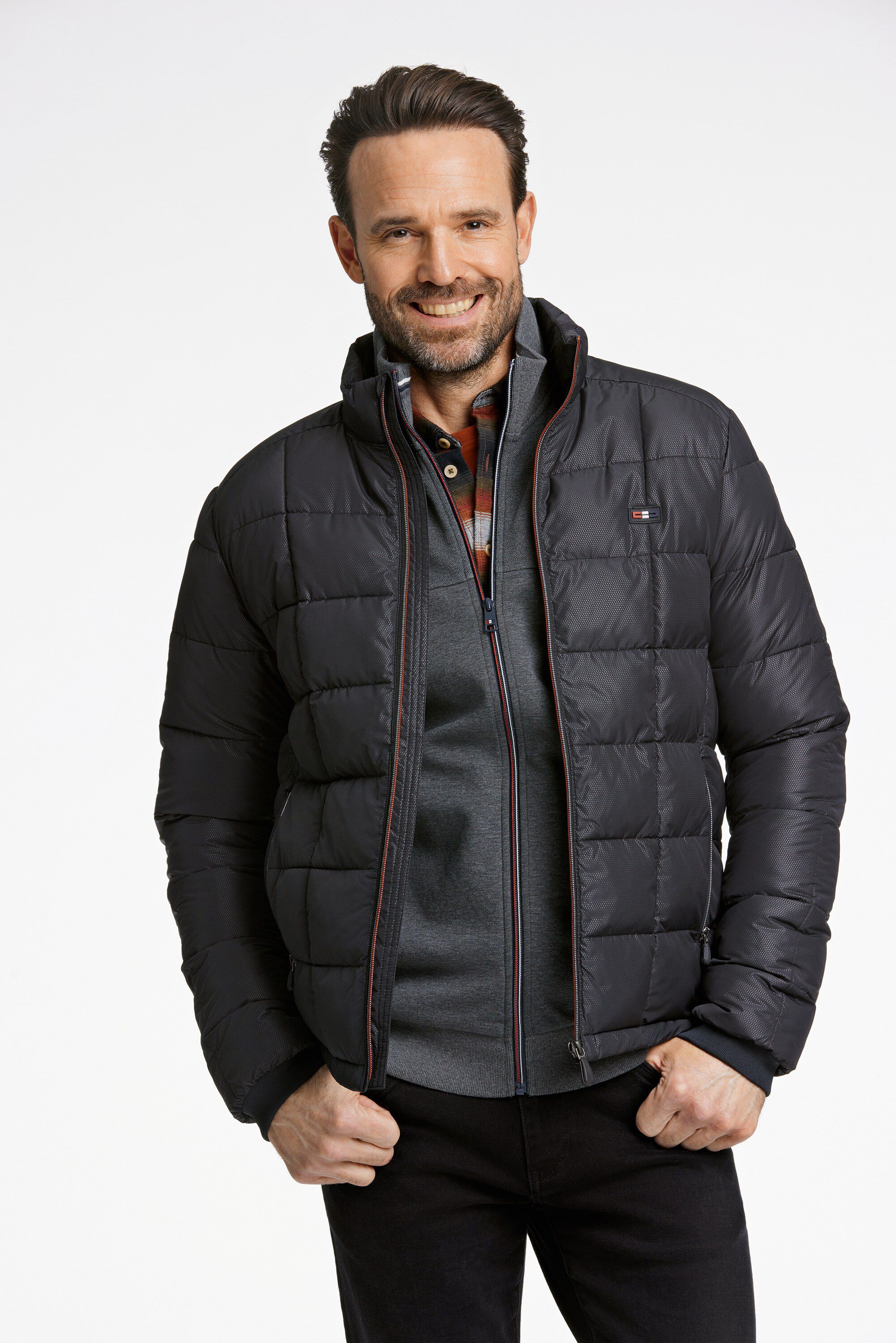 Jacket with primaloft