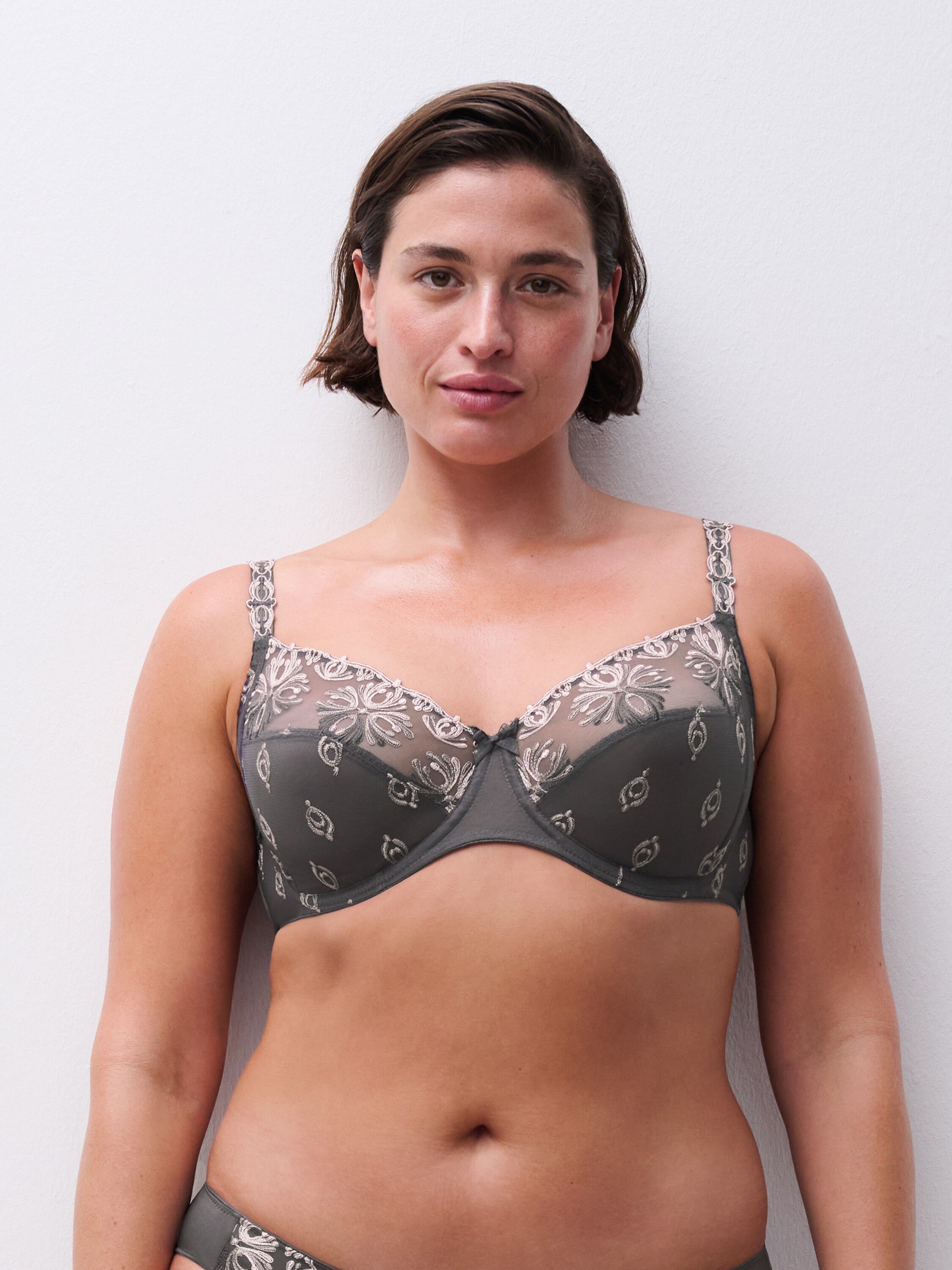 Champs-Elys&eacute;es Underwired Very Covering Bra