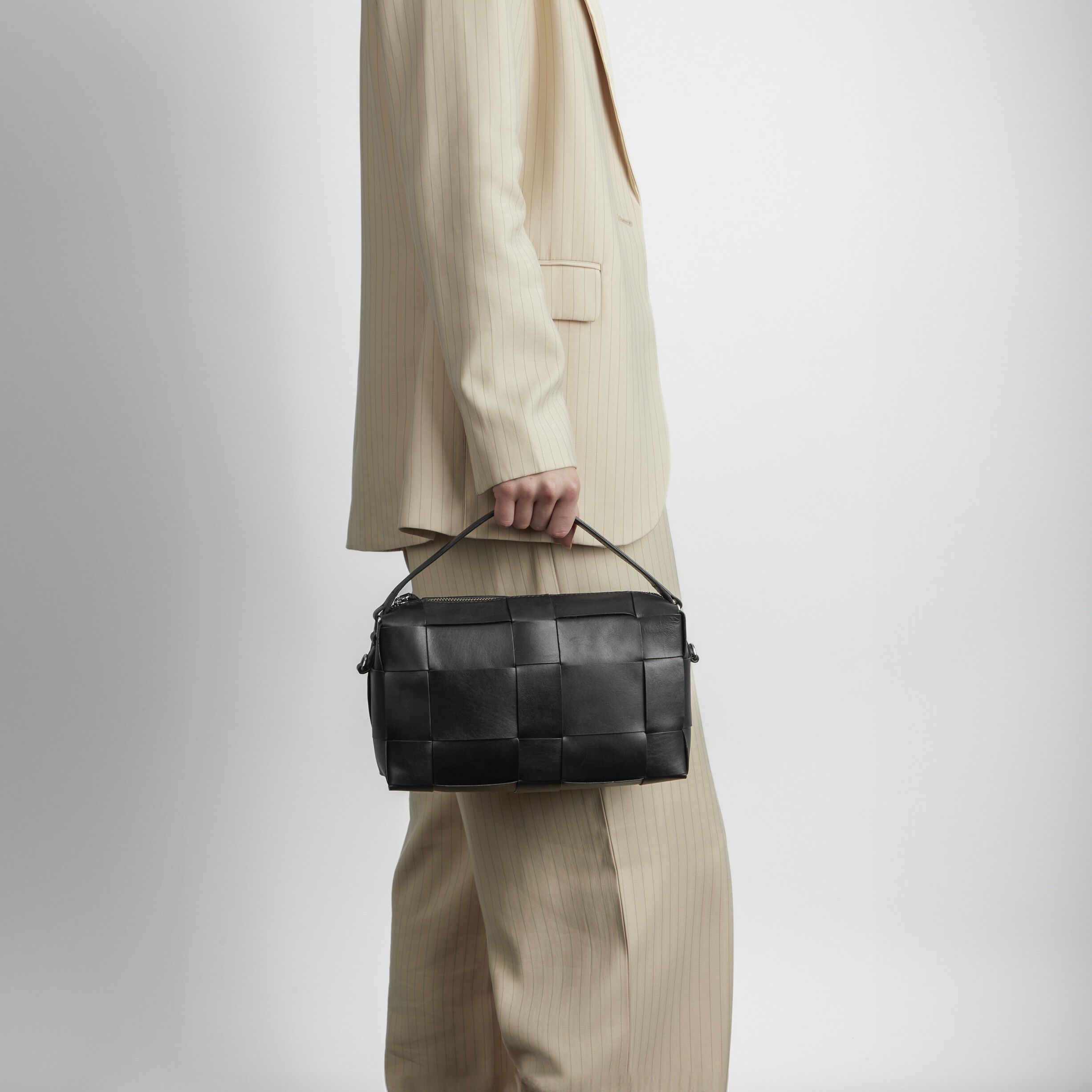 UslaMBG Crossbody Bag, Antique