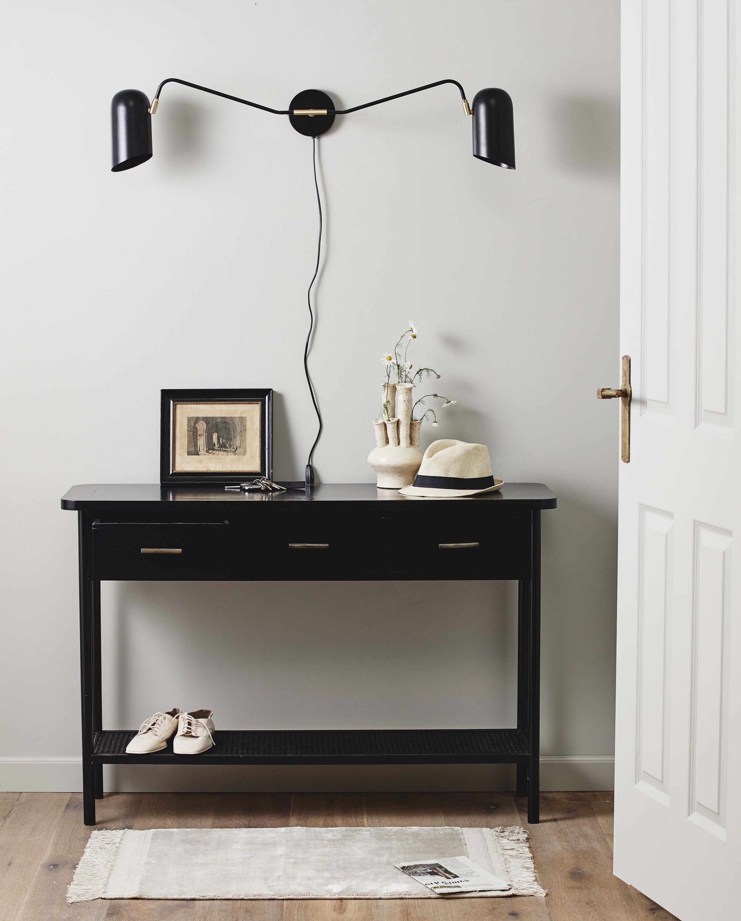ERIS wall lamp, 2 arms - black