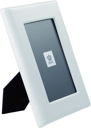 Hvid Riflet billedramme 21 cm