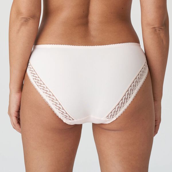 Montara rio briefs