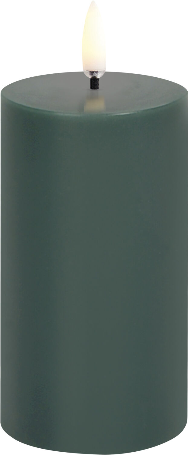 LED pillar candle, Pine green. Smooth, 5,8x10,1 cm
