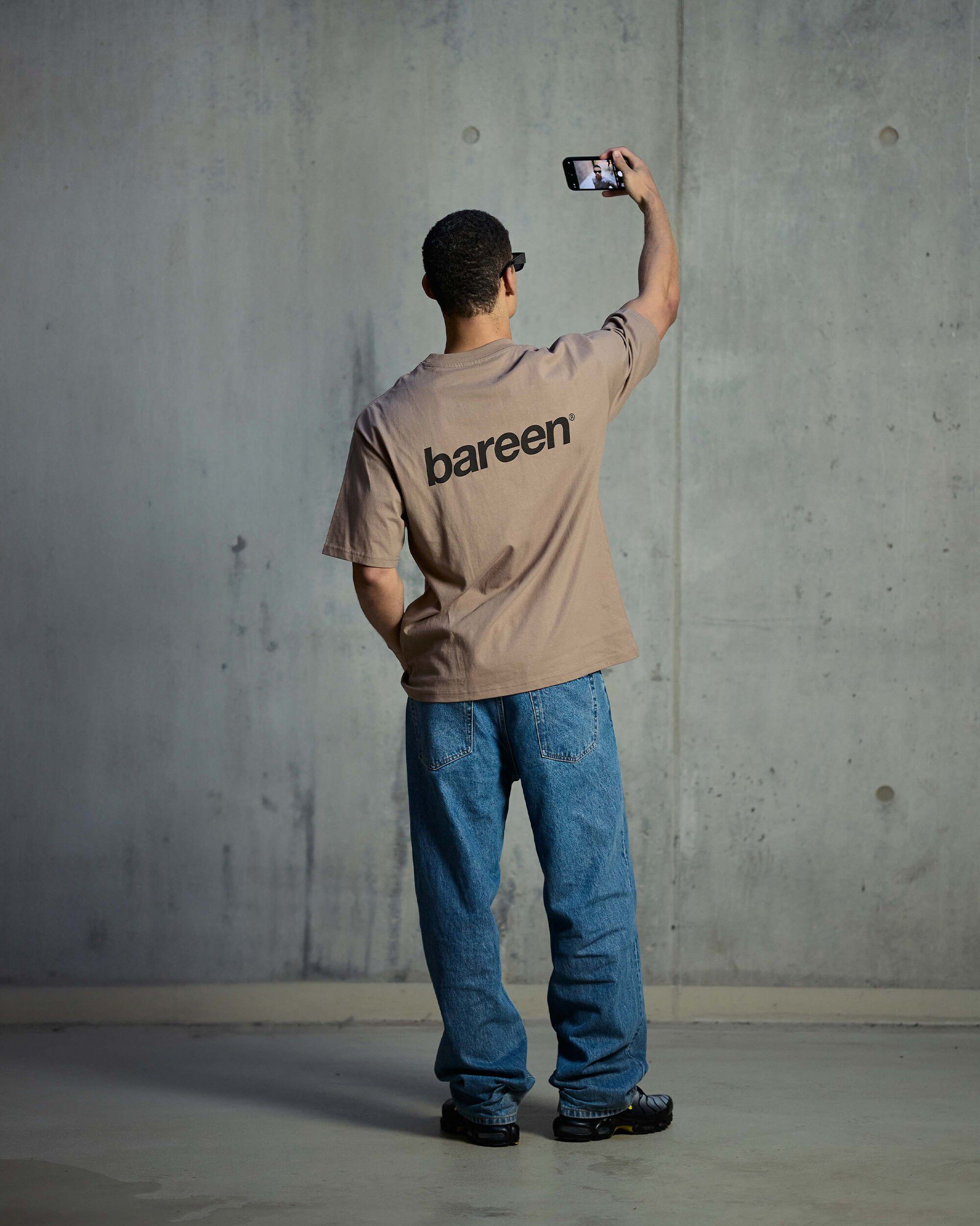 Box fit T-shirt Logo