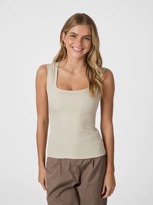 Dilara Top